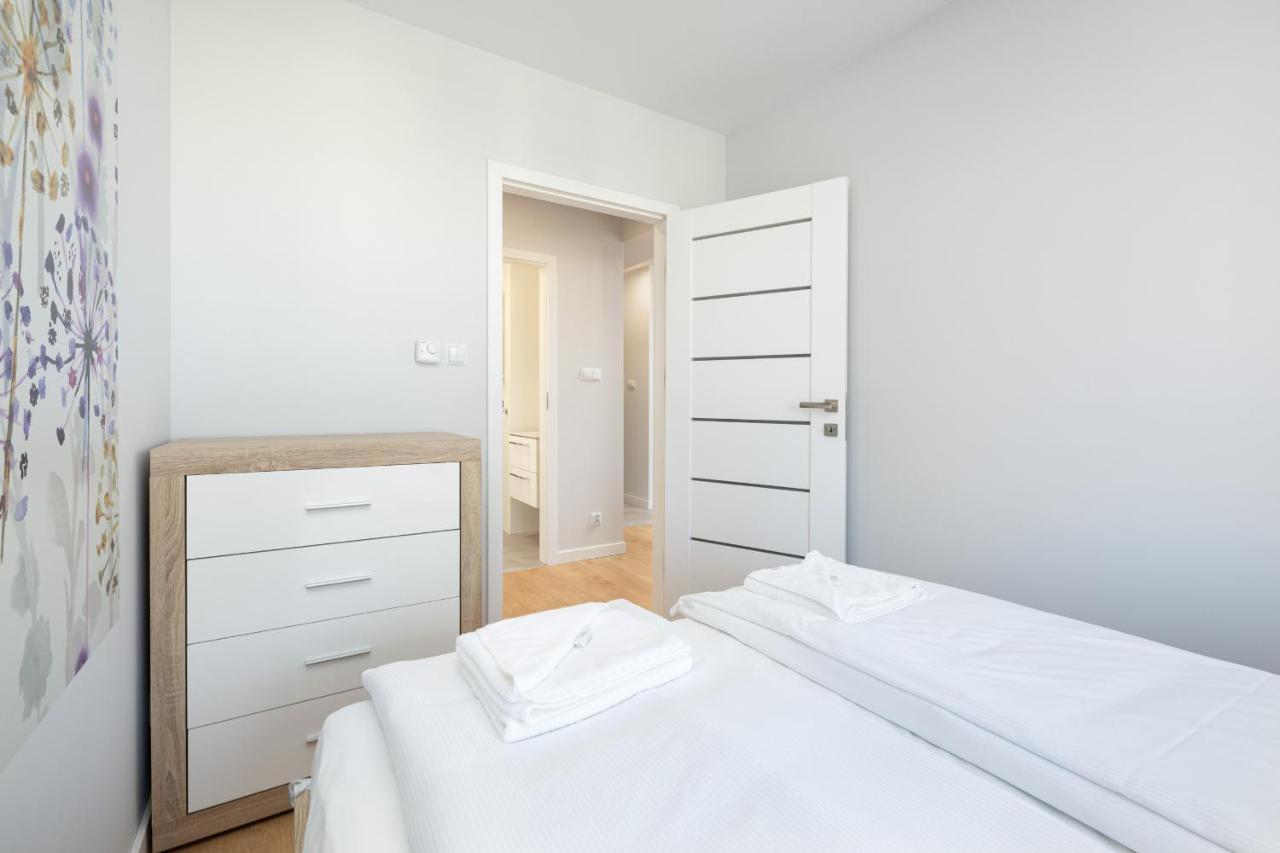 Apartment Klifowa Resort With Spa, Fitness & Kids Room By Noclegi Renters Rewal Luaran gambar